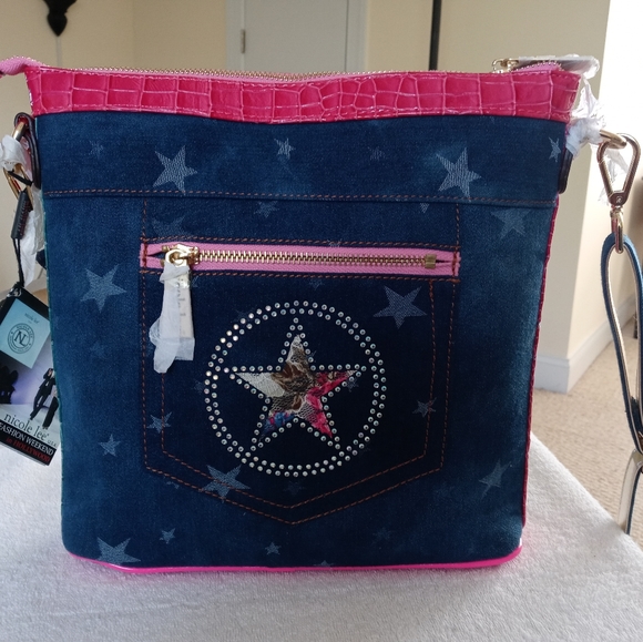 Nicole Lee Crossbody - Picture 4 of 5